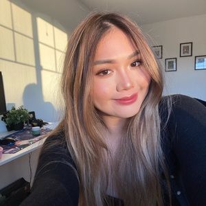 Meet your Posher, Peebee